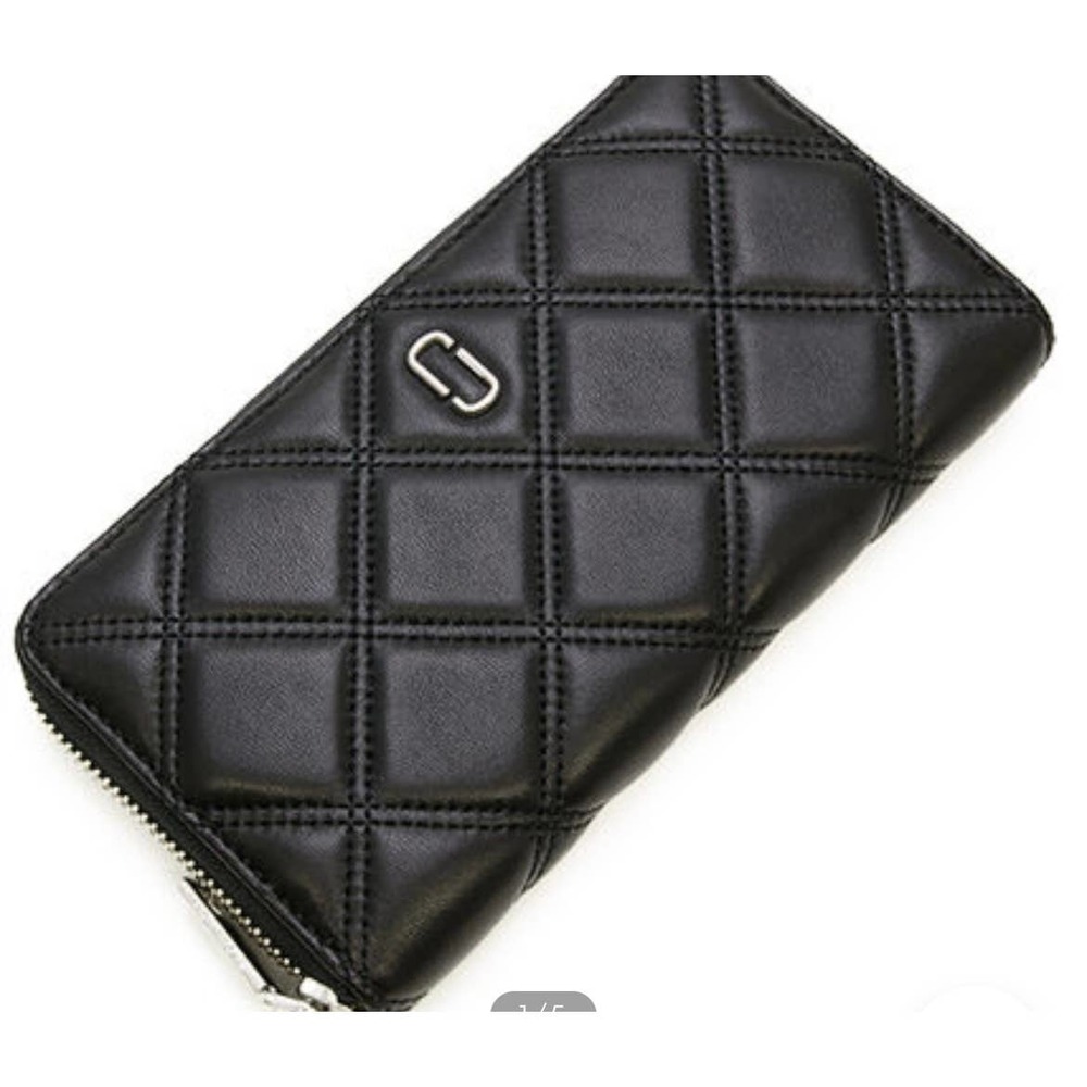 MARC JACOBS Softshot Lambskin Long Wallet